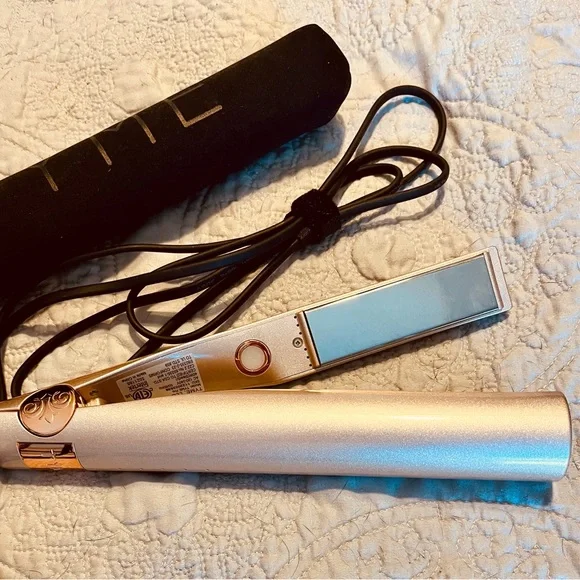 NWOT-TYME IRON PRO Rose Gold including SLIP COVER! $99 value display picture 3